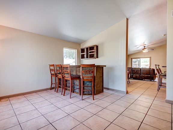 3rd image of 4911 E Colby Cir