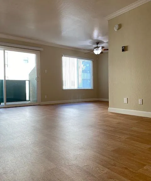1029 El Camino Real #2 — Photo 4