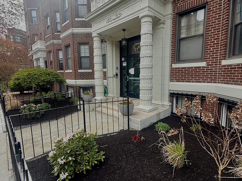 31 Peterborough Street