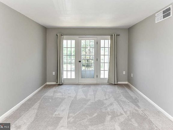 4th image of 9485 Fairfax Blvd APT 301
