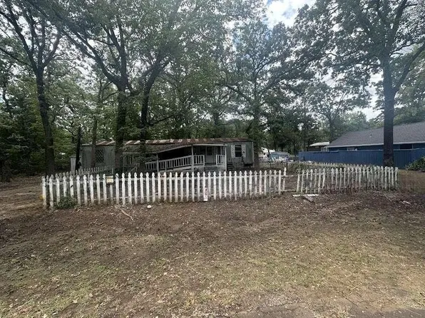 14169 Quanah Parker Trl, Log Cabin, TX 75148