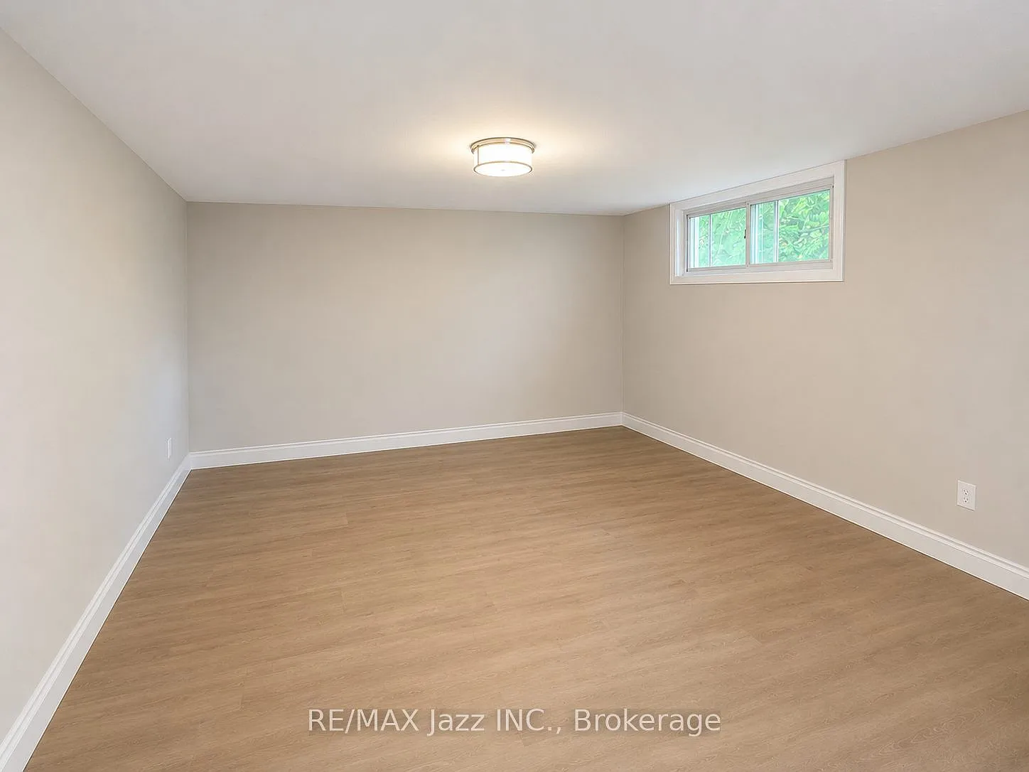 2 bed, $1,800 — Photo 2