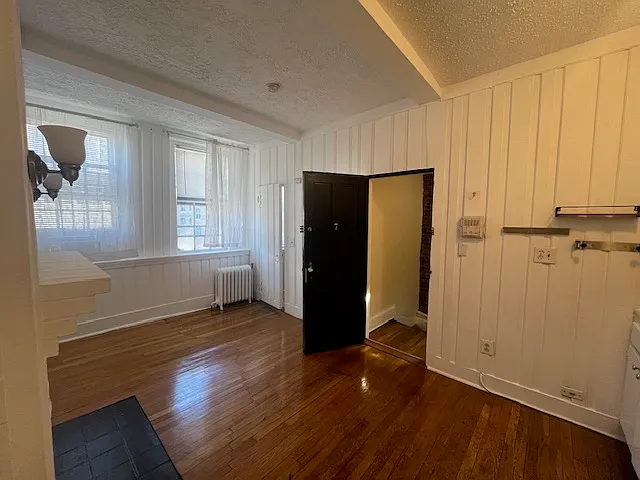 Studio, $2,195 — Photo 4