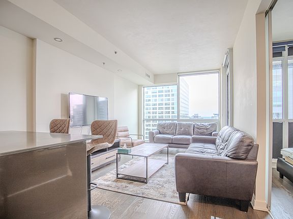 3rd image of 199 Slater St #0