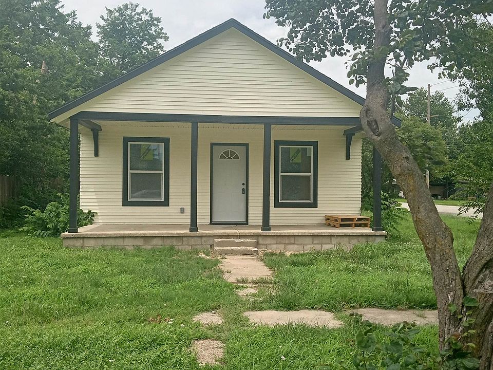1st image of 203 S Harvey Ave