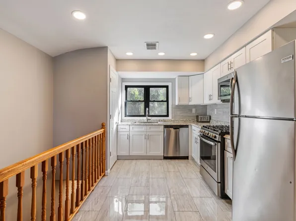 343 Harold Street image 15 of 22