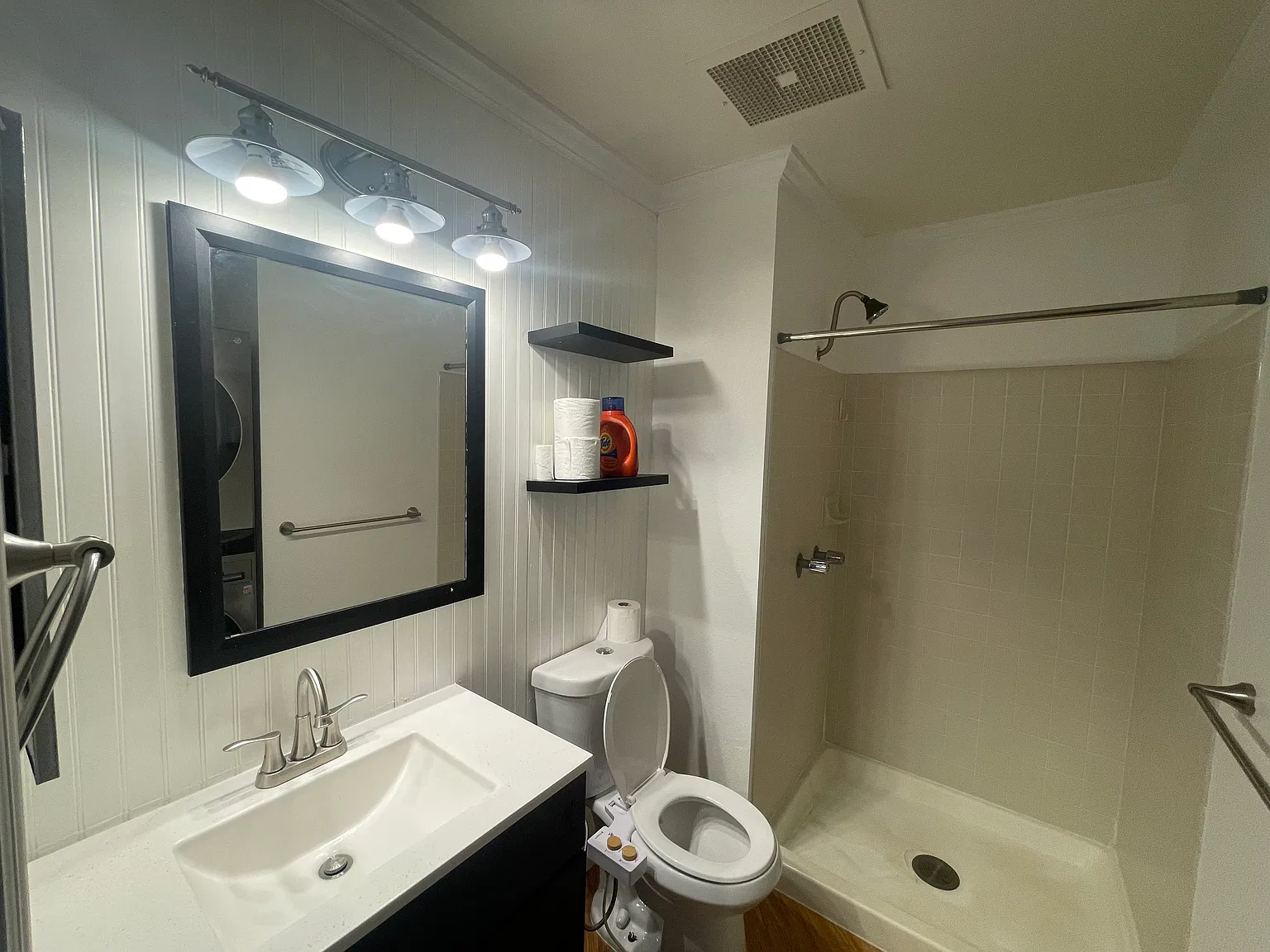 2 bed, 760 sqft, $3,050 — Photo 4