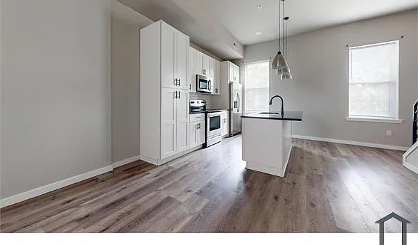 2 bed, $1,375 — Photo 3
