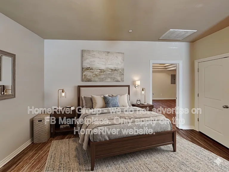921 SW 92nd St — Photo 4