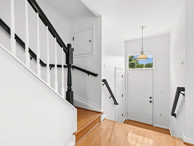 219 Frazer Dr — Photo 30