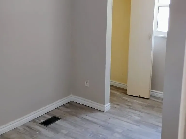 2394 Pillette Rd — Photo 5