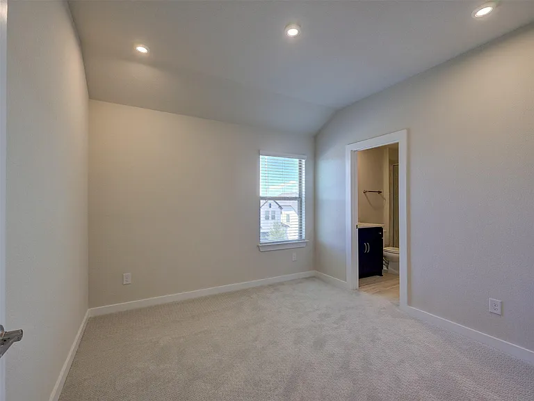 1929 Montella Way — Photo 33