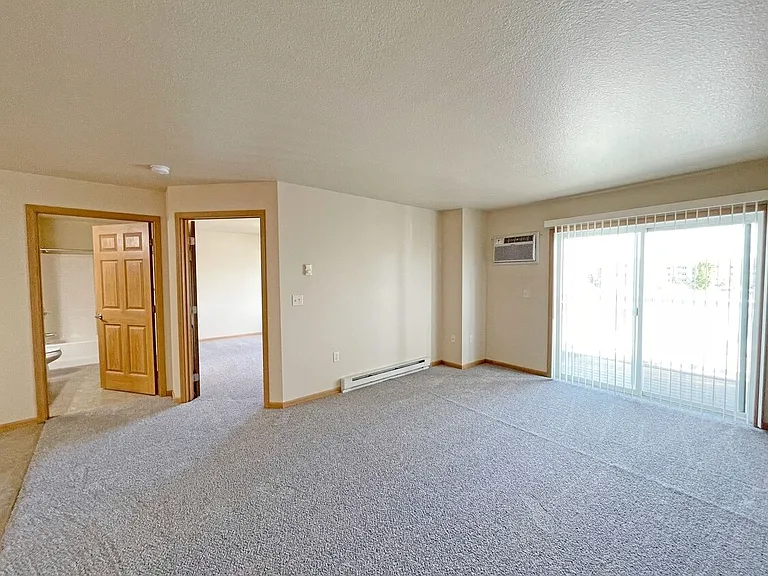 Southwood Apartments — Photo 9