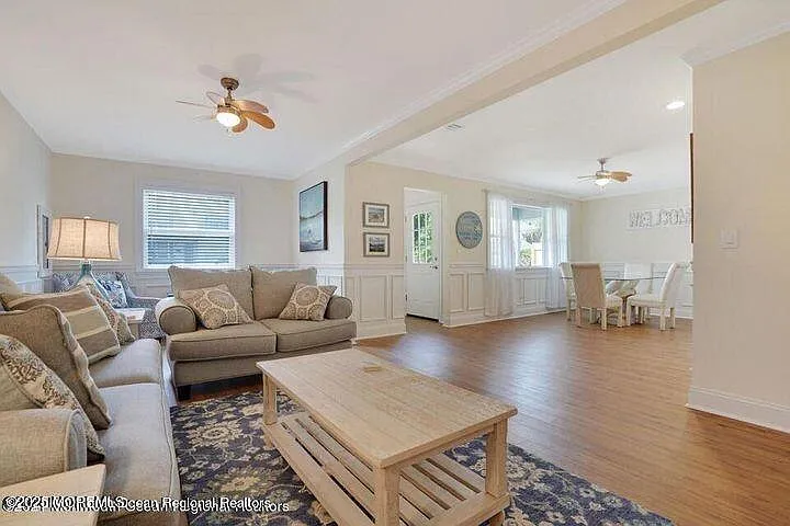 68 Berry Pl photo 1