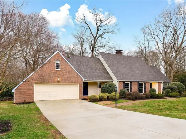 121 Tifton St, Bermuda Run, NC 27006