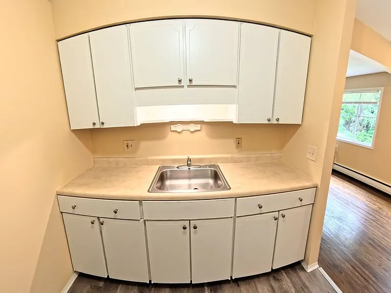 138-154 Woodhill Dr — Photo 53