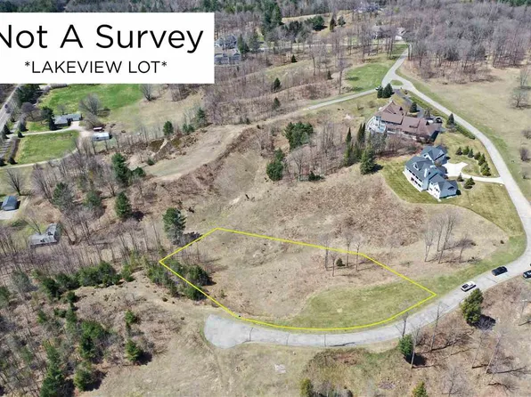 8178 E Ridge Rd #5, Harbor Springs, MI 49740