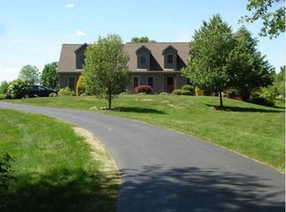 2 Cardinal Dr, Bow, NH 03304