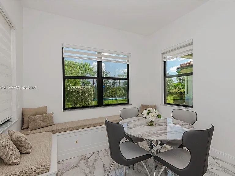 12835 Bayside Ct — Photo 18