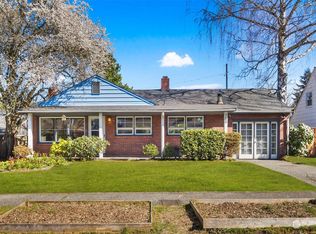 8050 42nd Ave NE, Seattle, WA 98115