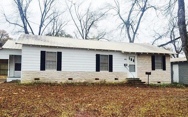 1st image of 409 Heritage Ln