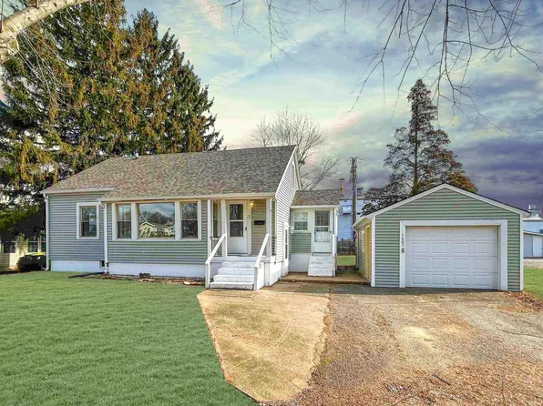 1405 Charles St, Huntington, IN 46750
