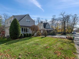 24 State St, Spring Valley, NY 10977