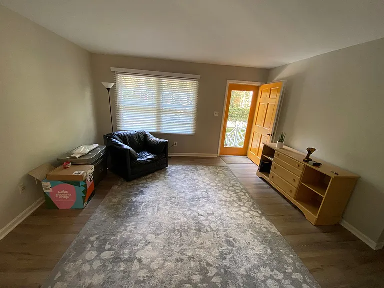 612 Old Farm Rd — Photo 6