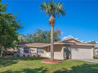 414 Evergreen Dr, Oldsmar, FL 34677