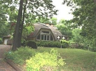 396 Southfield Ln, Valparaiso, IN 46385