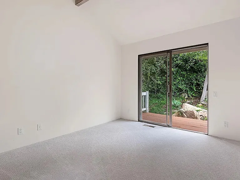 1810 Grand Ave — Photo 12