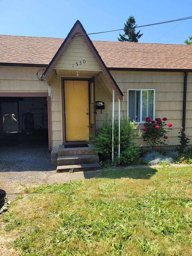 1530 9th. St. Springfield, OR 97477 — Photo 1
