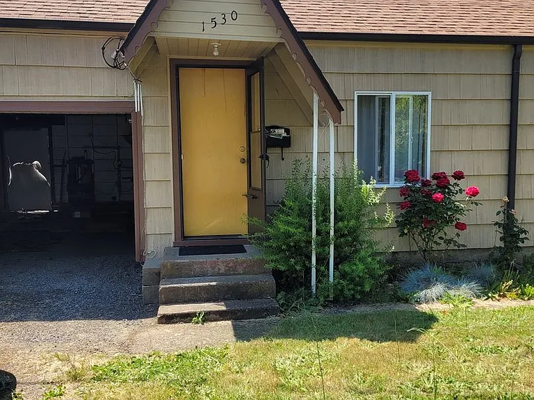 848 N St — Photo 1
