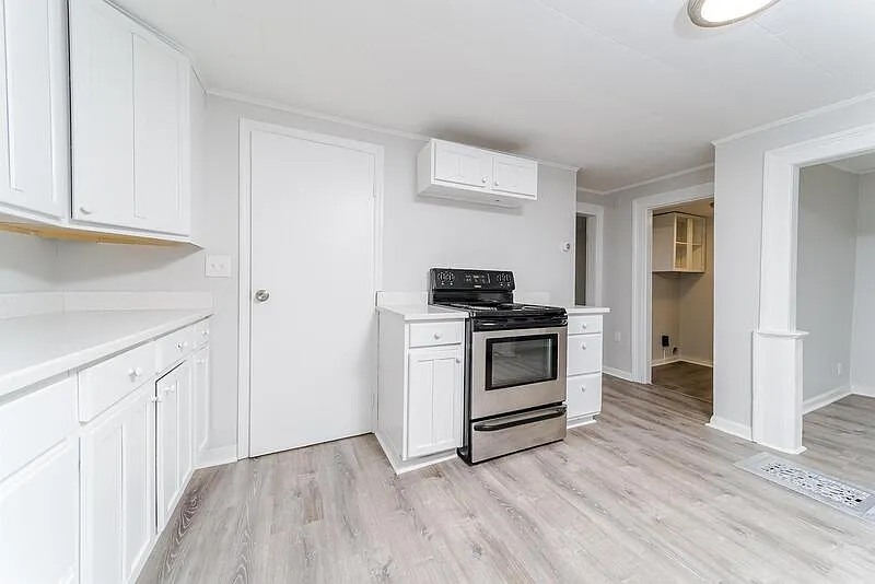 4 bed, 1.5 bath, 1416 sqft, $1,845 — Photo 4