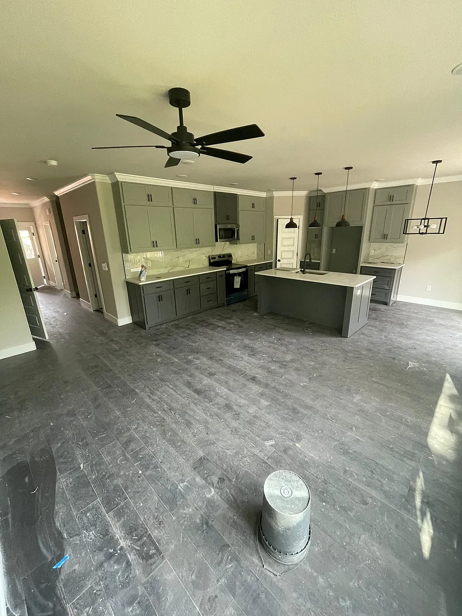 Building Photo - 4 McHugh Ln #4