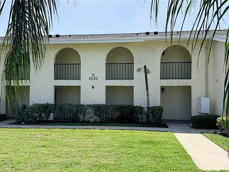 1825 Cobia Dr #103H — Photo 22