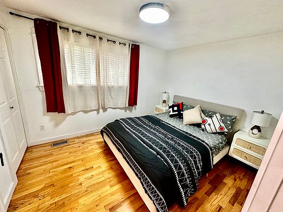 Room 1-Master Bed