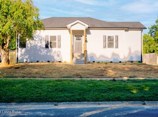 3700 Marlin Dr, Jeffersontown, KY 40299