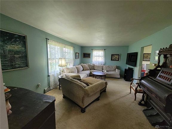5th image of 610 Sheffield Dr