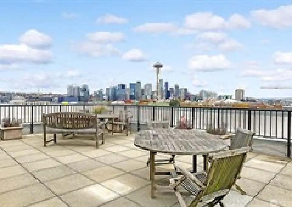 720 Queen Anne Ave N #401