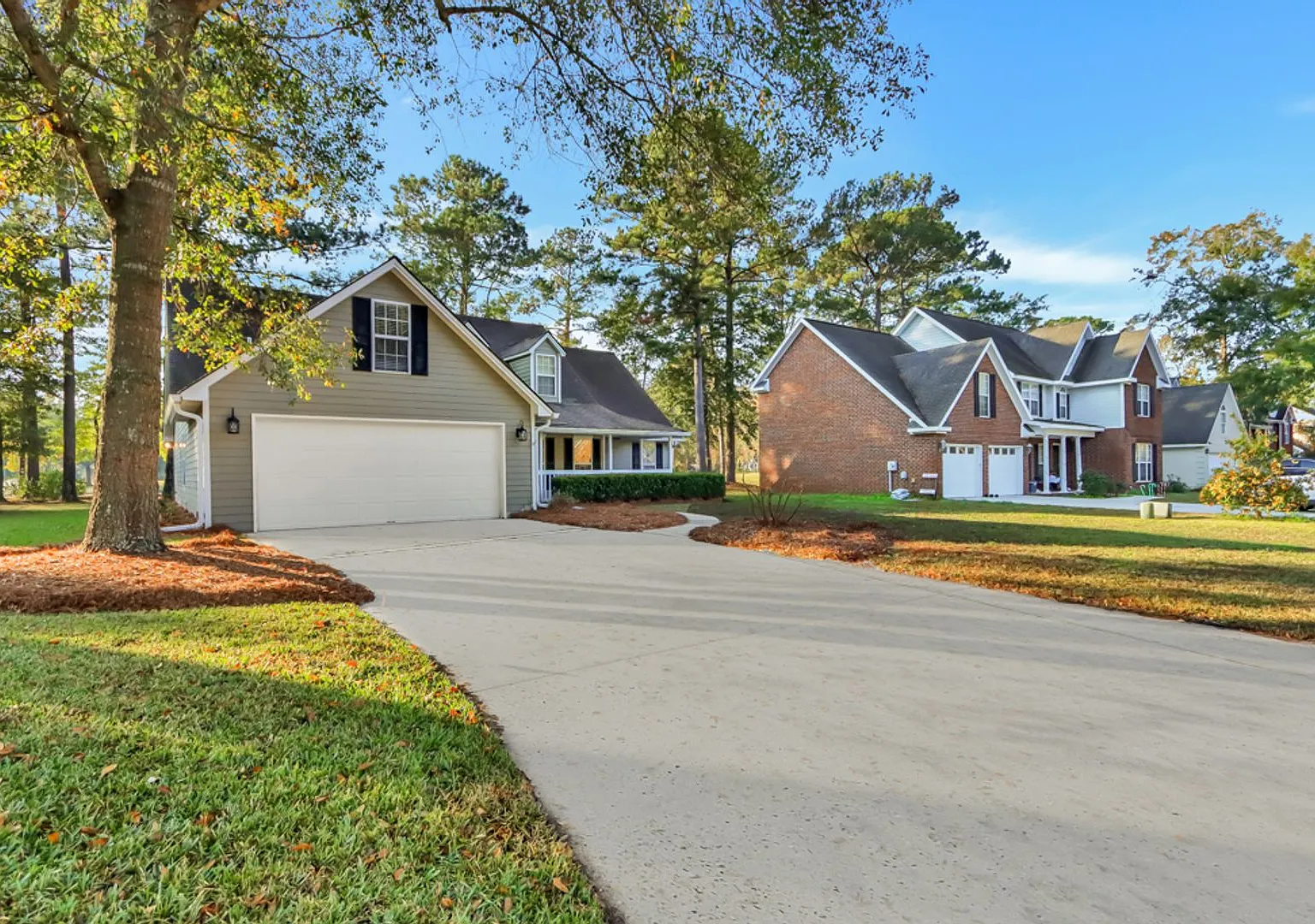 3 Bed/2.5 Bath Plus Bonus in Waterford Landing — Photo 2