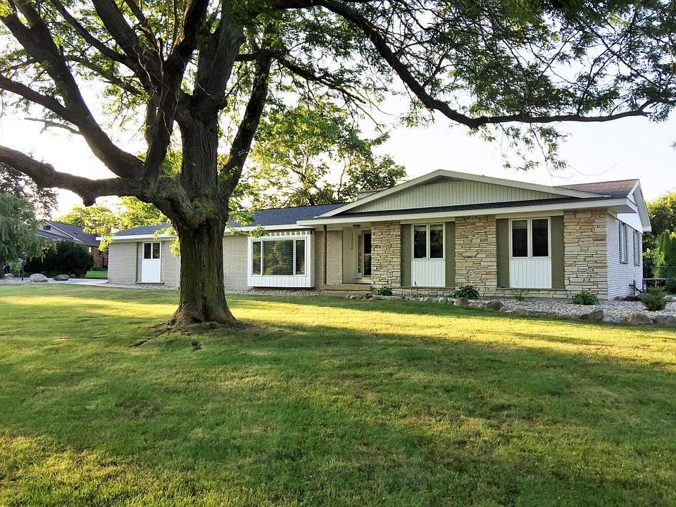 1st image of 1850 Skyview Dr NW