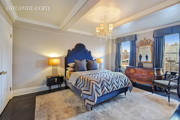 Sold by Corcoran | media 14