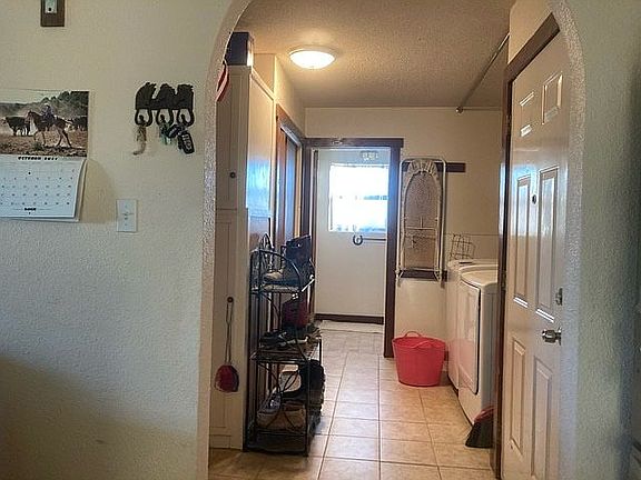 5th image of 6515 Lincoln Ave