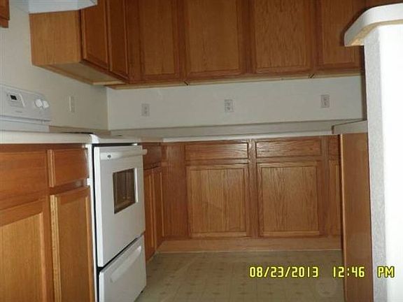 130242_9719199_4047874303