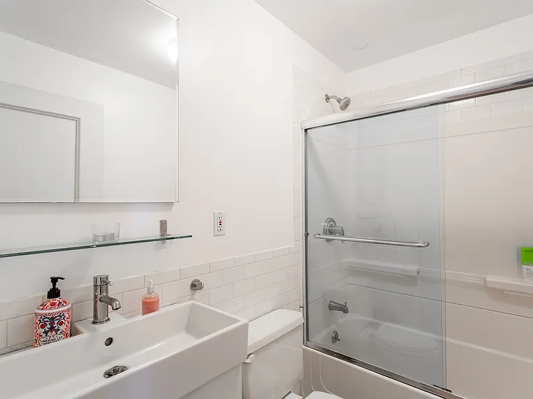 84 Green St #3 — Photo 7