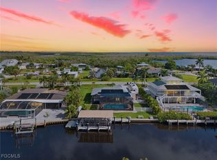 2673 8th Ave, Saint James City, FL 33956