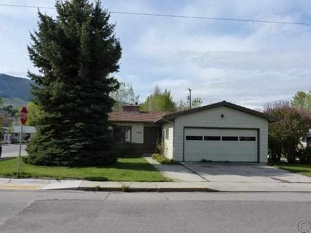 1st image of 2705 Park St