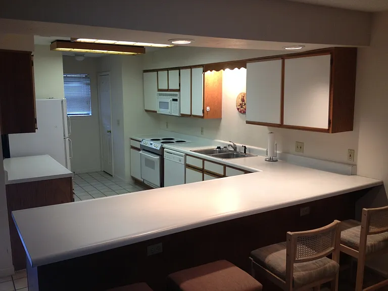 350 S Wildwood Dr #D3 — Photo 5