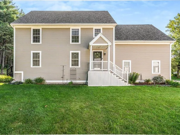 64 Barbara Lane, Hudson, NH 03051